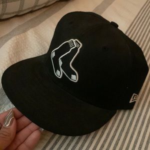 Boston Red Sox new era cap in color black